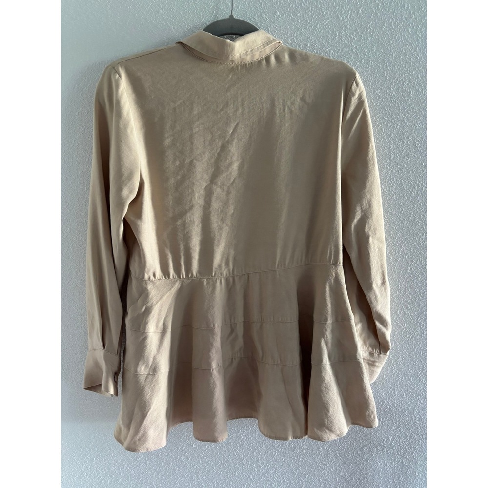 Pomander Place Tuckernuck Ashlen Top Womens Small Tan Preppy Peplum Quiet Luxury - Picture 3 of 5